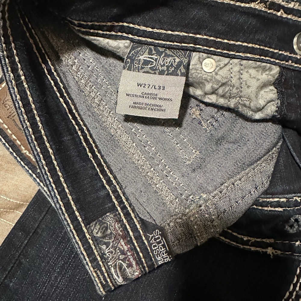 Silver Jeans - Picture 3 of 3